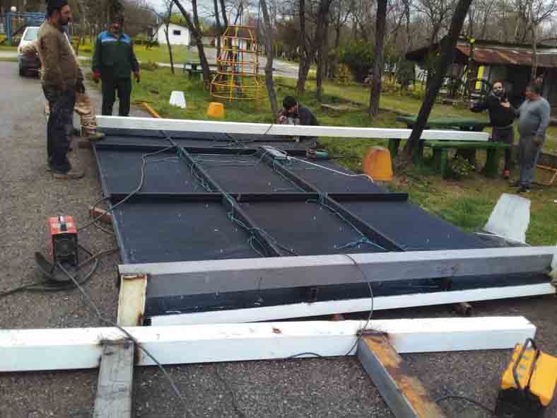 photo of tabloravanled.com14010108 12