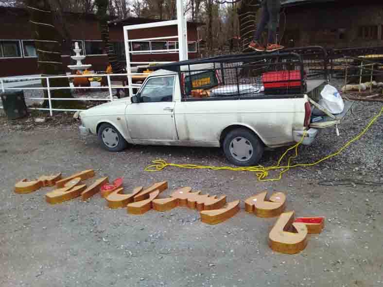 photo of tabloravanled.com14010108 16